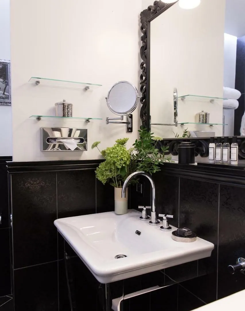 Le Relais Saint-germain Hotel 4*